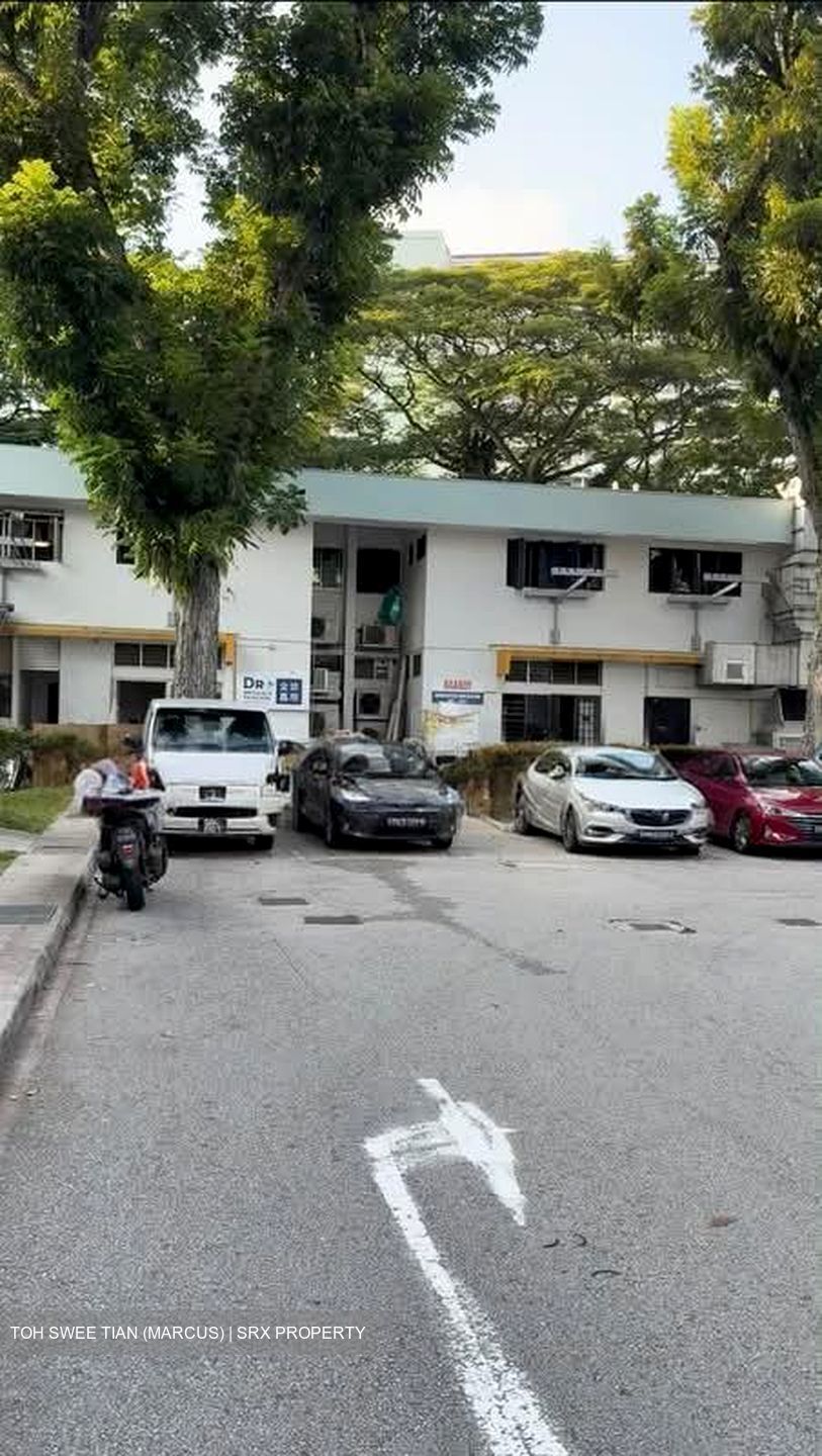 Cheng San Centre (D20), Shop House #612789751